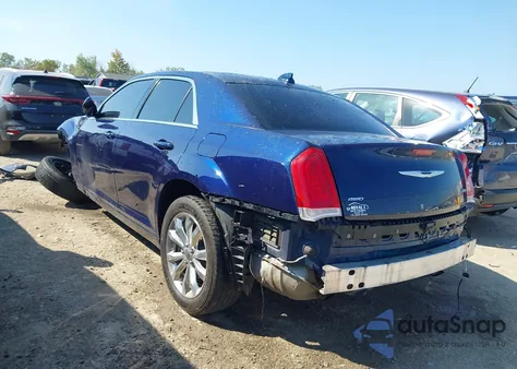 2017 Chrysler 300 Limited Awd из США, поврежденный, VIN 2C3CCARG6HH591845